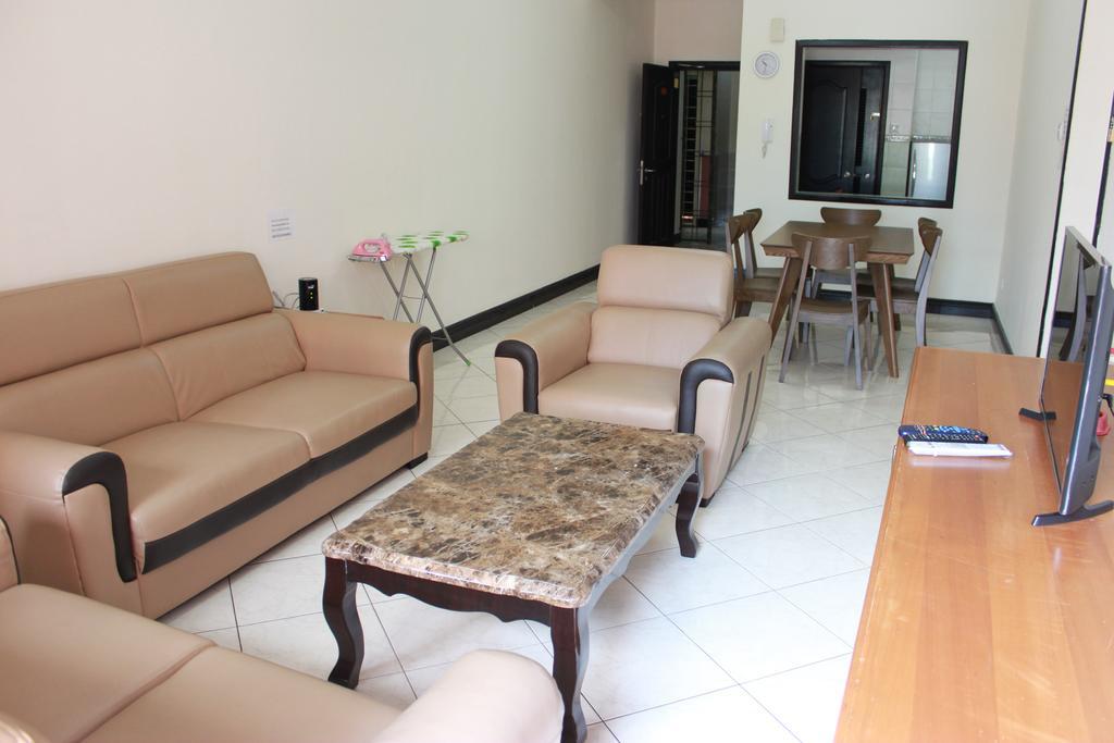 Homestay Marina Court Resort Kota Kinabalu Ngoại thất bức ảnh