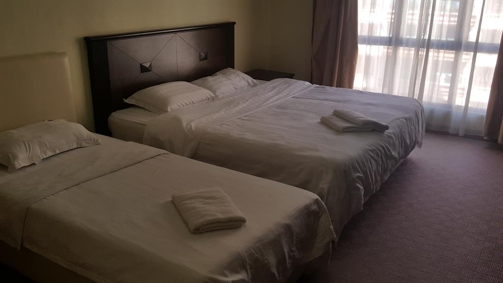 Homestay Marina Court Resort Kota Kinabalu Ngoại thất bức ảnh
